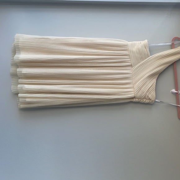 Stunning evening CK dress - Picture 2 of 4